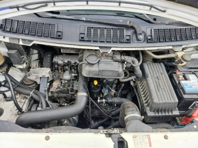 Белый Пежо Эксперт груз.-пасс., объемом двигателя 1.9 л и пробегом 438 тыс. км за 3000 $, фото 1 на Automoto.ua