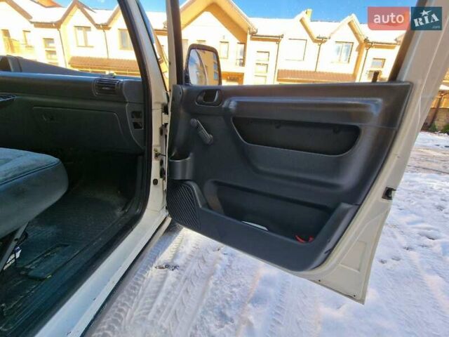 Белый Пежо Эксперт груз.-пасс., объемом двигателя 1.9 л и пробегом 321 тыс. км за 2999 $, фото 20 на Automoto.ua