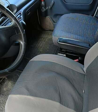Білий Пежо Експерт вант.-пас., об'ємом двигуна 1.87 л та пробігом 626 тис. км за 2950 $, фото 7 на Automoto.ua