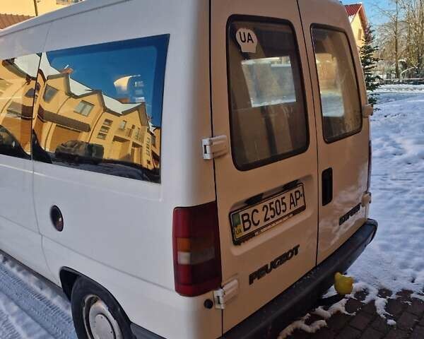 Белый Пежо Эксперт груз.-пасс., объемом двигателя 1.9 л и пробегом 323 тыс. км за 2999 $, фото 16 на Automoto.ua