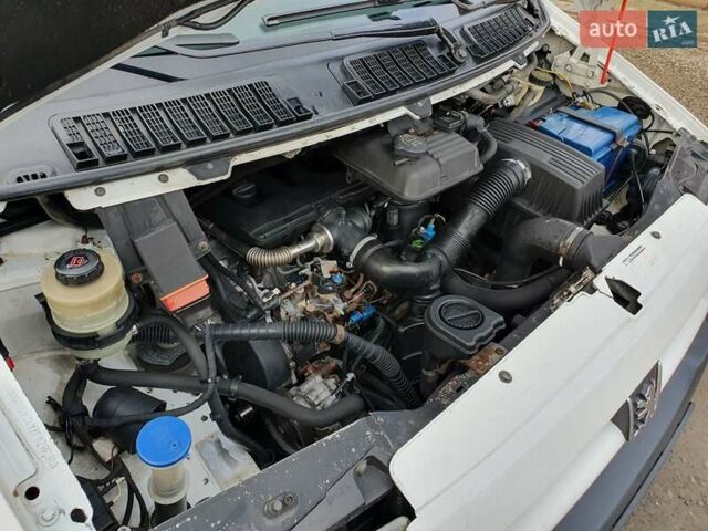 Белый Пежо Эксперт груз.-пасс., объемом двигателя 1.9 л и пробегом 470 тыс. км за 3300 $, фото 34 на Automoto.ua