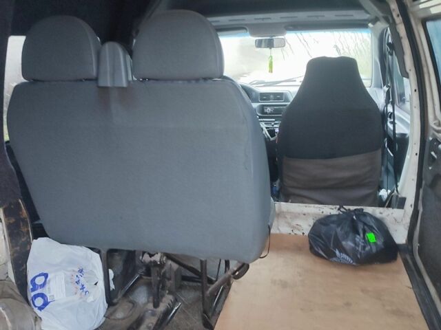 Білий Пежо Експерт вант.-пас., об'ємом двигуна 1.9 л та пробігом 300 тис. км за 2400 $, фото 3 на Automoto.ua