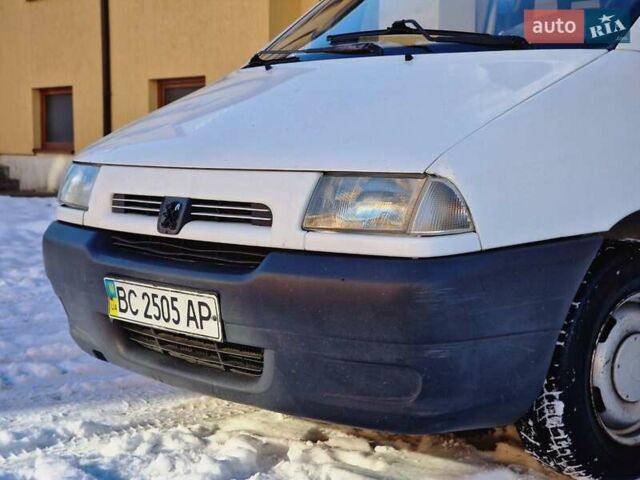 Белый Пежо Эксперт груз.-пасс., объемом двигателя 1.9 л и пробегом 323 тыс. км за 2999 $, фото 27 на Automoto.ua