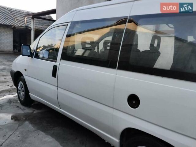 Белый Пежо Эксперт груз.-пасс., объемом двигателя 1.9 л и пробегом 270 тыс. км за 2900 $, фото 9 на Automoto.ua