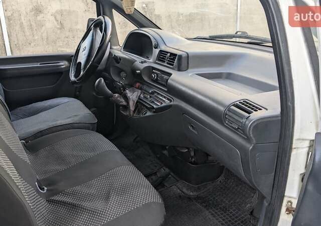 Белый Пежо Эксперт груз.-пасс., объемом двигателя 1.9 л и пробегом 270 тыс. км за 2900 $, фото 2 на Automoto.ua