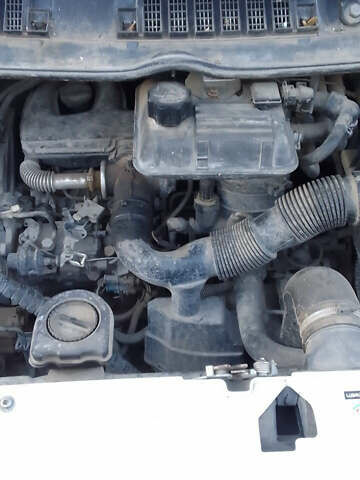 Білий Пежо Експерт вант.-пас., об'ємом двигуна 1.9 л та пробігом 270 тис. км за 2750 $, фото 1 на Automoto.ua