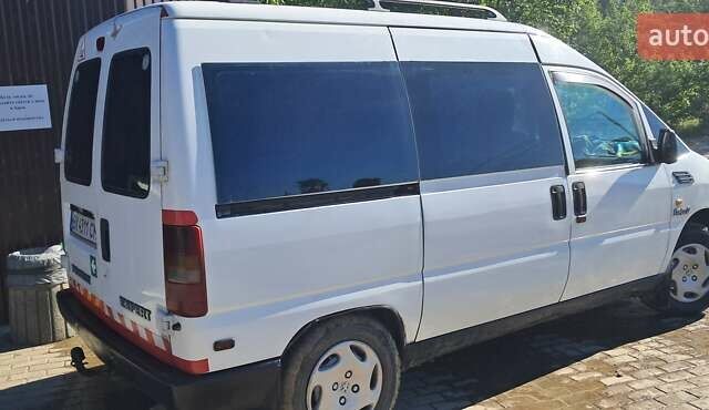 Белый Пежо Эксперт груз.-пасс., объемом двигателя 1.91 л и пробегом 340 тыс. км за 3800 $, фото 2 на Automoto.ua