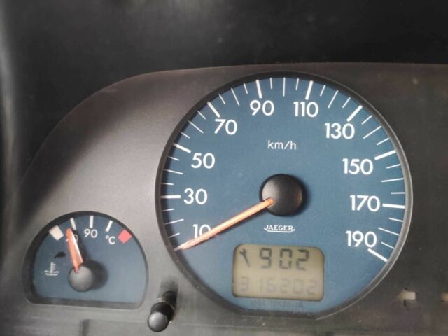 Білий Пежо Експерт вант.-пас., об'ємом двигуна 1.9 л та пробігом 316 тис. км за 2000 $, фото 4 на Automoto.ua