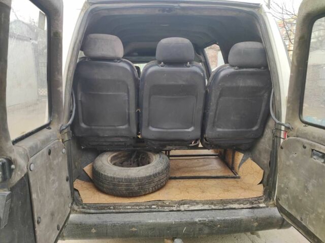 Білий Пежо Експерт вант.-пас., об'ємом двигуна 1.9 л та пробігом 316 тис. км за 2000 $, фото 7 на Automoto.ua