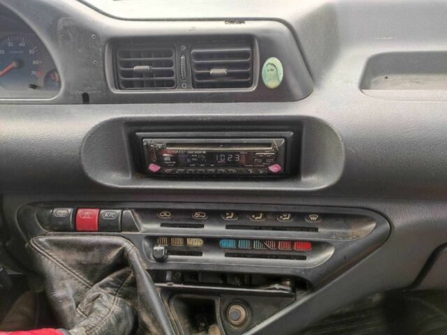 Білий Пежо Експерт вант.-пас., об'ємом двигуна 1.9 л та пробігом 316 тис. км за 2000 $, фото 9 на Automoto.ua