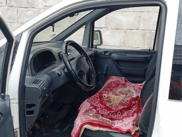 Пежо Эксперт груз.-пасс. 2000 в Коростене на Automoto.ua Белый Пежо Эксперт груз.-пасс., объемом двигателя 0 л и пробегом 472 тыс. км за 1100 $, фото 7 на Automoto.ua