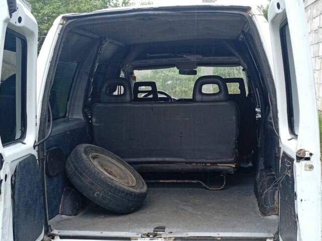 Пежо Эксперт груз.-пасс. 2000 в Коростене на Automoto.ua Белый Пежо Эксперт груз.-пасс., объемом двигателя 0 л и пробегом 472 тыс. км за 1100 $, фото 4 на Automoto.ua