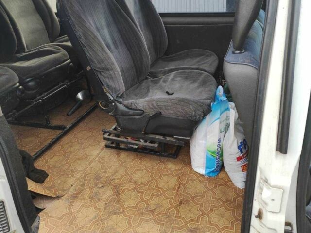 Білий Пежо Експерт вант.-пас., об'ємом двигуна 1.9 л та пробігом 316 тис. км за 2000 $, фото 6 на Automoto.ua