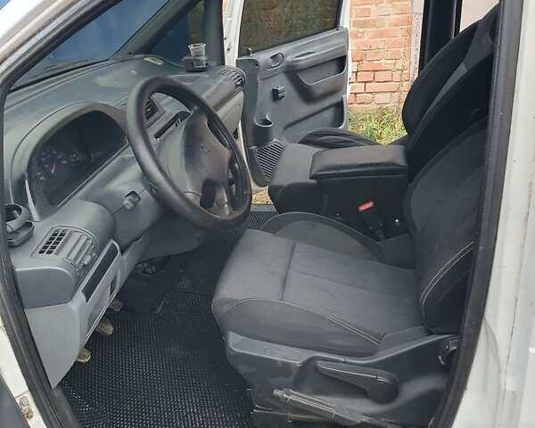 Білий Пежо Експерт вант.-пас., об'ємом двигуна 2 л та пробігом 300 тис. км за 3500 $, фото 5 на Automoto.ua