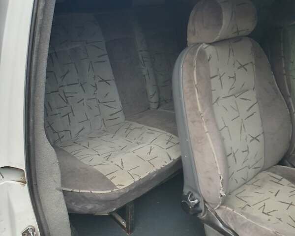 Білий Пежо Експерт вант.-пас., об'ємом двигуна 2 л та пробігом 300 тис. км за 3500 $, фото 1 на Automoto.ua