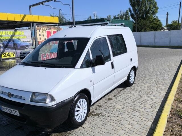 Белый Пежо Эксперт груз.-пасс., объемом двигателя 2 л и пробегом 370 тыс. км за 3900 $, фото 4 на Automoto.ua