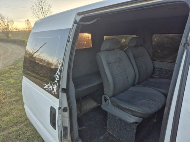 Белый Пежо Эксперт груз.-пасс., объемом двигателя 2 л и пробегом 300 тыс. км за 2550 $, фото 5 на Automoto.ua