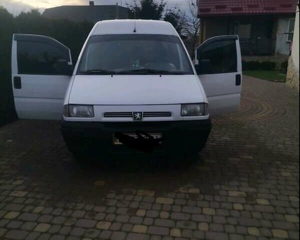 Білий Пежо Експерт вант.-пас., об'ємом двигуна 1.9 л та пробігом 380 тис. км за 4000 $, фото 1 на Automoto.ua