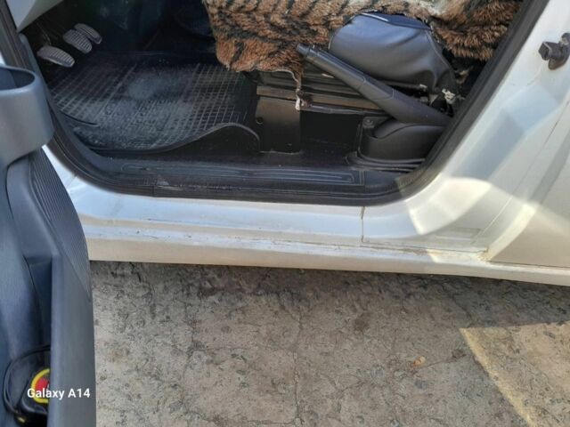 Белый Пежо Эксперт груз.-пасс., объемом двигателя 1.9 л и пробегом 240 тыс. км за 2650 $, фото 5 на Automoto.ua