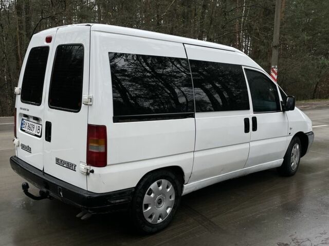 Белый Пежо Эксперт груз.-пасс., объемом двигателя 2 л и пробегом 350 тыс. км за 3500 $, фото 5 на Automoto.ua