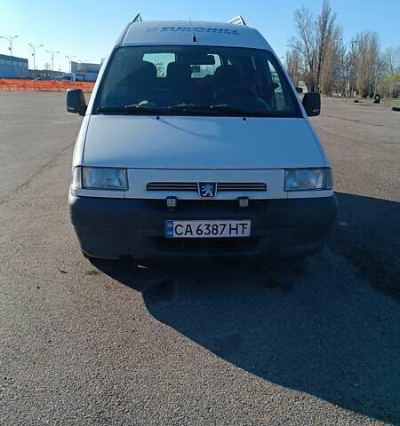 Белый Пежо Эксперт груз.-пасс., объемом двигателя 1.87 л и пробегом 350 тыс. км за 3600 $, фото 1 на Automoto.ua