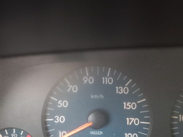 Білий Пежо Експерт вант.-пас., об'ємом двигуна 1.9 л та пробігом 300 тис. км за 2700 $, фото 1 на Automoto.ua