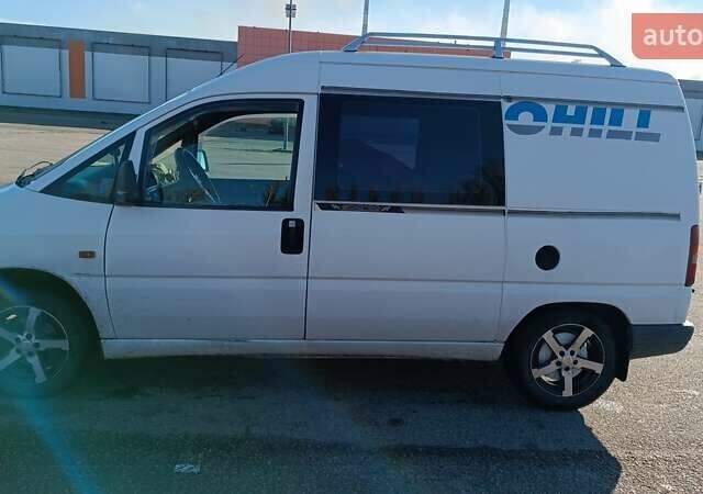 Белый Пежо Эксперт груз.-пасс., объемом двигателя 1.87 л и пробегом 350 тыс. км за 3600 $, фото 2 на Automoto.ua
