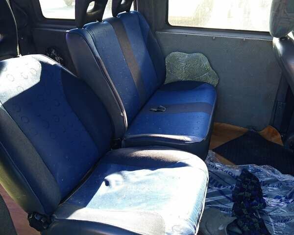 Белый Пежо Эксперт груз.-пасс., объемом двигателя 2 л и пробегом 370 тыс. км за 2700 $, фото 3 на Automoto.ua