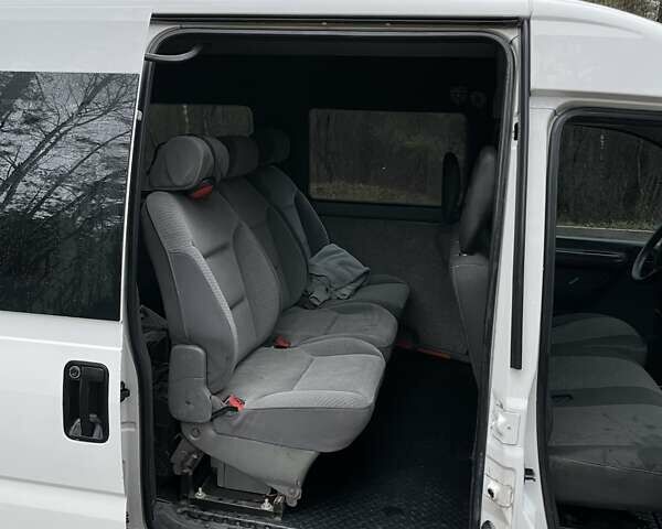 Белый Пежо Эксперт груз.-пасс., объемом двигателя 2 л и пробегом 300 тыс. км за 3500 $, фото 10 на Automoto.ua