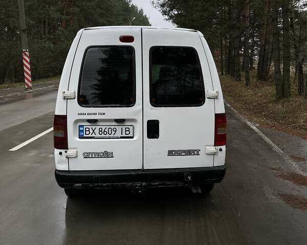 Белый Пежо Эксперт груз.-пасс., объемом двигателя 2 л и пробегом 300 тыс. км за 3500 $, фото 4 на Automoto.ua