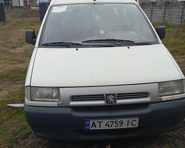 Белый Пежо Эксперт груз.-пасс., объемом двигателя 2 л и пробегом 500 тыс. км за 3000 $, фото 2 на Automoto.ua