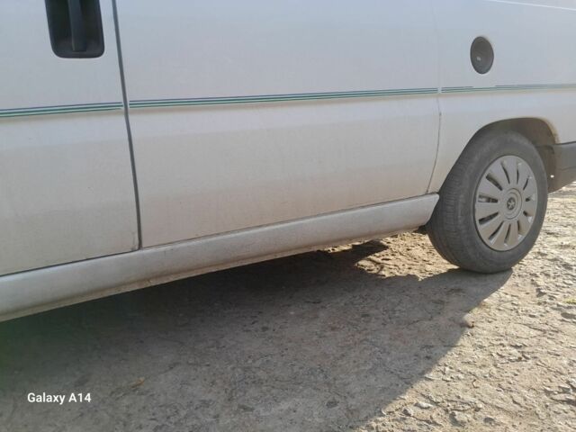 Белый Пежо Эксперт груз.-пасс., объемом двигателя 1.9 л и пробегом 240 тыс. км за 2650 $, фото 3 на Automoto.ua