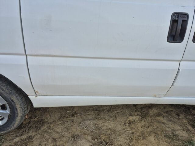 Белый Пежо Эксперт груз.-пасс., объемом двигателя 2 л и пробегом 300 тыс. км за 2550 $, фото 3 на Automoto.ua