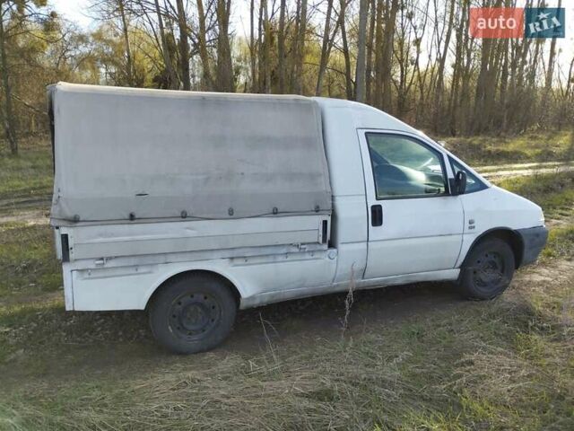 Білий Пежо Експерт вант.-пас., об'ємом двигуна 2 л та пробігом 177 тис. км за 3888 $, фото 1 на Automoto.ua