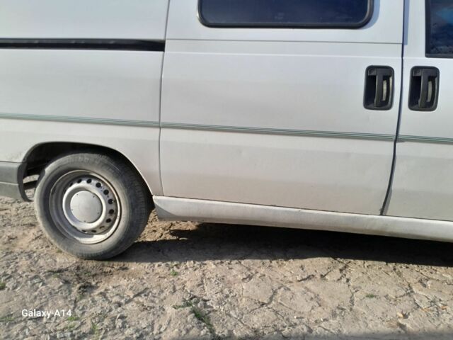 Белый Пежо Эксперт груз.-пасс., объемом двигателя 1.9 л и пробегом 240 тыс. км за 2650 $, фото 6 на Automoto.ua