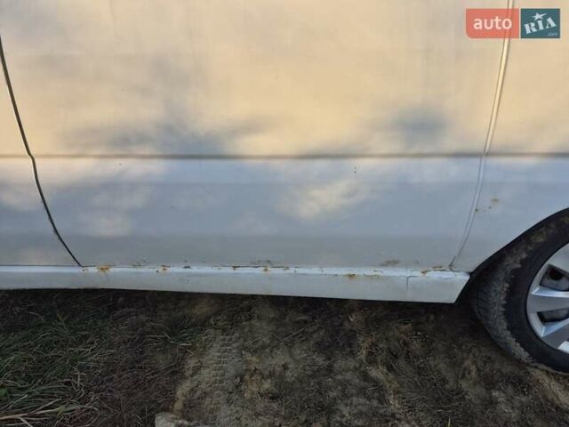 Белый Пежо Эксперт груз.-пасс., объемом двигателя 2 л и пробегом 300 тыс. км за 2550 $, фото 1 на Automoto.ua