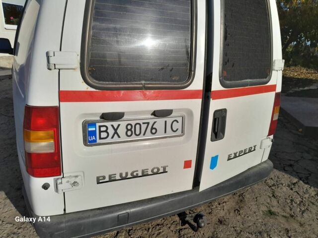 Белый Пежо Эксперт груз.-пасс., объемом двигателя 1.9 л и пробегом 240 тыс. км за 2650 $, фото 12 на Automoto.ua