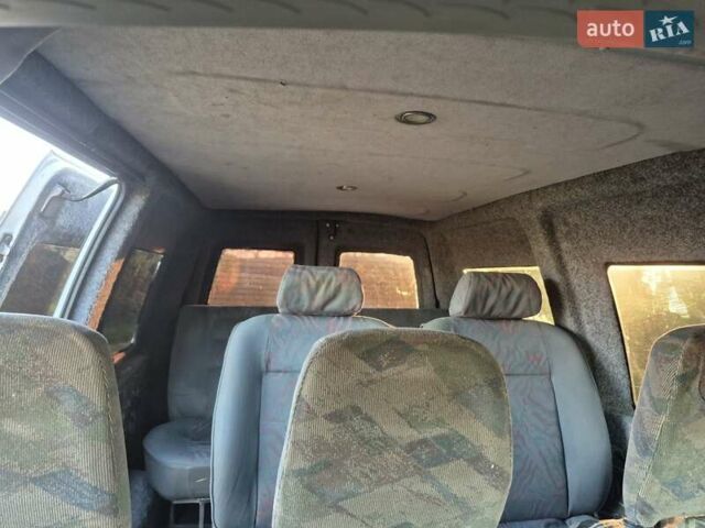 Белый Пежо Эксперт груз.-пасс., объемом двигателя 2 л и пробегом 300 тыс. км за 2550 $, фото 3 на Automoto.ua