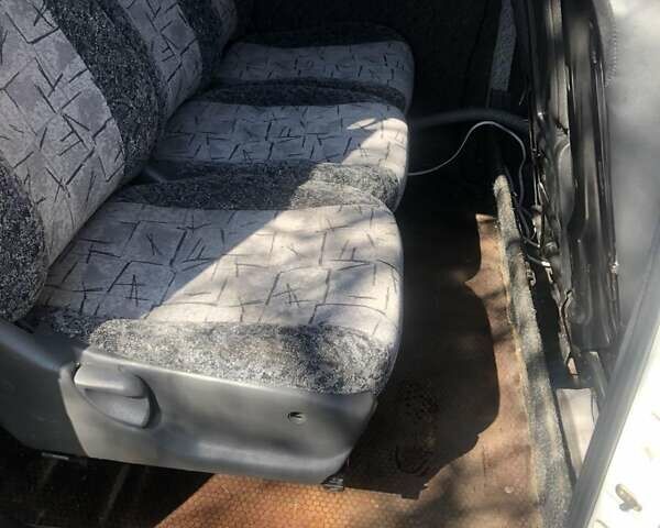 Белый Пежо Эксперт груз.-пасс., объемом двигателя 2 л и пробегом 400 тыс. км за 5100 $, фото 12 на Automoto.ua