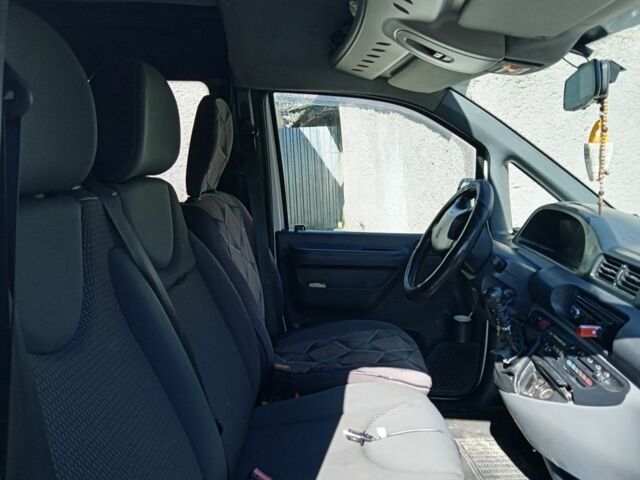 Белый Пежо Эксперт груз.-пасс., объемом двигателя 2 л и пробегом 370 тыс. км за 4063 $, фото 6 на Automoto.ua