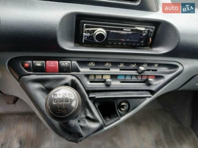 Білий Пежо Експерт вант.-пас., об'ємом двигуна 2 л та пробігом 360 тис. км за 3300 $, фото 6 на Automoto.ua