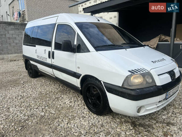 Белый Пежо Эксперт груз.-пасс., объемом двигателя 2 л и пробегом 350 тыс. км за 3800 $, фото 2 на Automoto.ua
