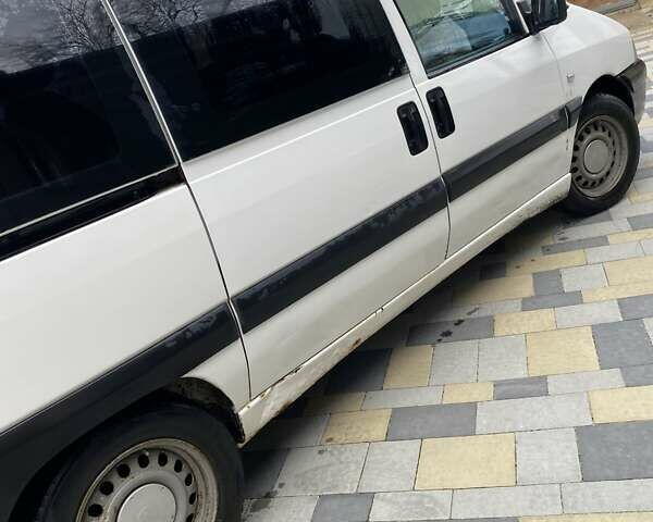 Білий Пежо Експерт вант.-пас., об'ємом двигуна 2 л та пробігом 230 тис. км за 4800 $, фото 1 на Automoto.ua
