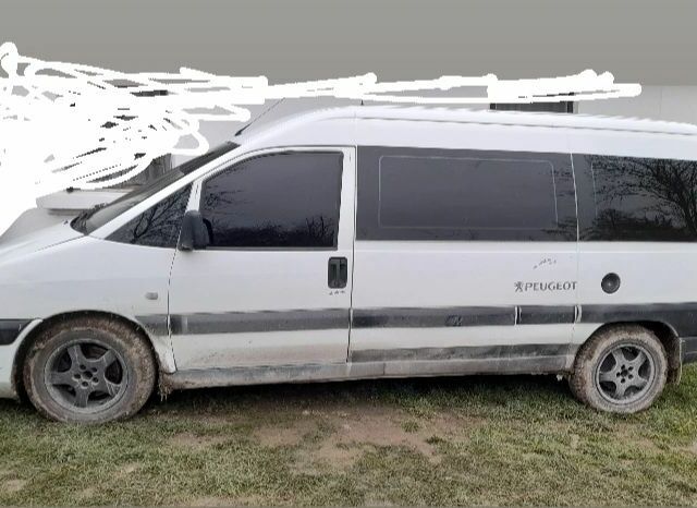 Белый Пежо Эксперт груз.-пасс., объемом двигателя 2 л и пробегом 456 тыс. км за 4000 $, фото 1 на Automoto.ua