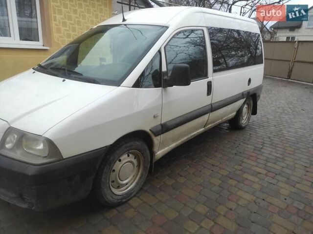 Белый Пежо Эксперт груз.-пасс., объемом двигателя 2 л и пробегом 336 тыс. км за 4900 $, фото 3 на Automoto.ua