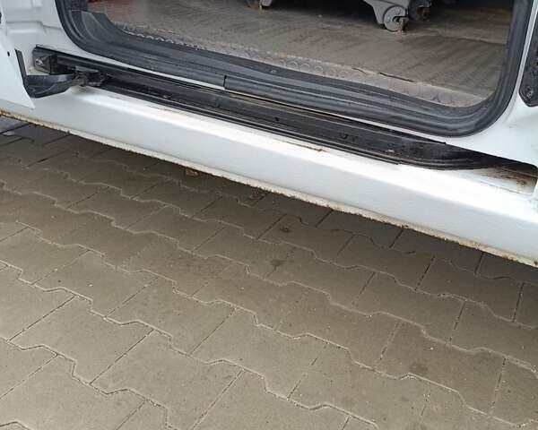 Белый Пежо Эксперт груз.-пасс., объемом двигателя 2 л и пробегом 268 тыс. км за 5600 $, фото 16 на Automoto.ua