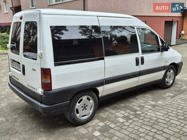 Пежо Эксперт груз.-пасс. 2005 в Славуте на Automoto.ua Белый Пежо Эксперт груз.-пасс., объемом двигателя 2 л и пробегом 272 тыс. км за 4299 $, фото 3 на Automoto.ua