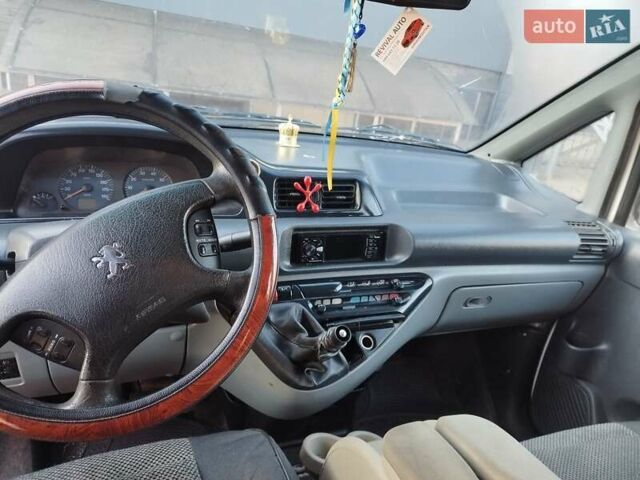 Белый Пежо Эксперт груз.-пасс., объемом двигателя 2 л и пробегом 570 тыс. км за 5400 $, фото 3 на Automoto.ua