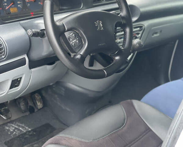 Білий Пежо Експерт вант.-пас., об'ємом двигуна 2 л та пробігом 381 тис. км за 4450 $, фото 16 на Automoto.ua