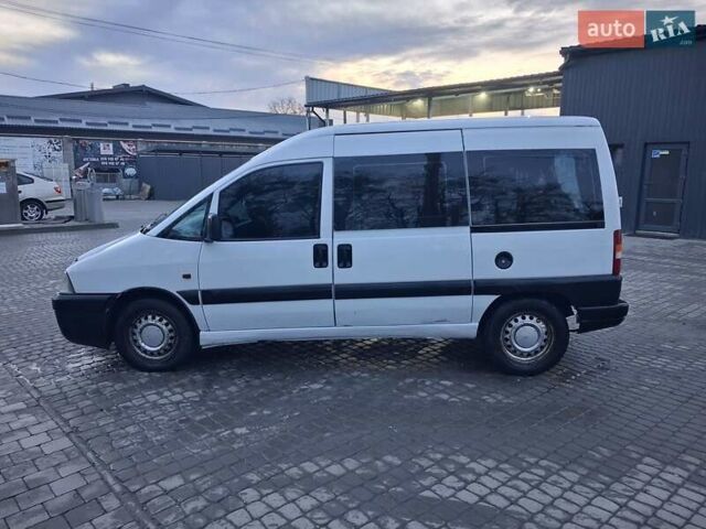 Белый Пежо Эксперт груз.-пасс., объемом двигателя 2 л и пробегом 350 тыс. км за 2699 $, фото 5 на Automoto.ua